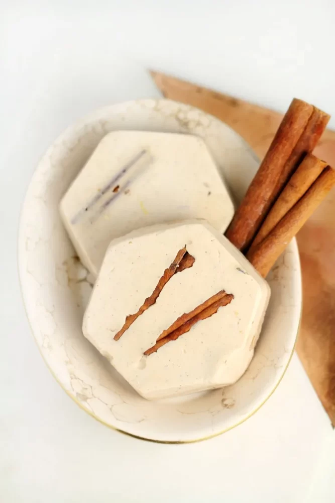 The ground cinnamon in this soap recipe imparts a beautiful speckled-brown natural hue, while the cinnamon essential oil adds spice and a home-baked scent.