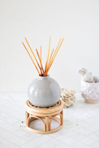 chic DIYs the best essential oil projects